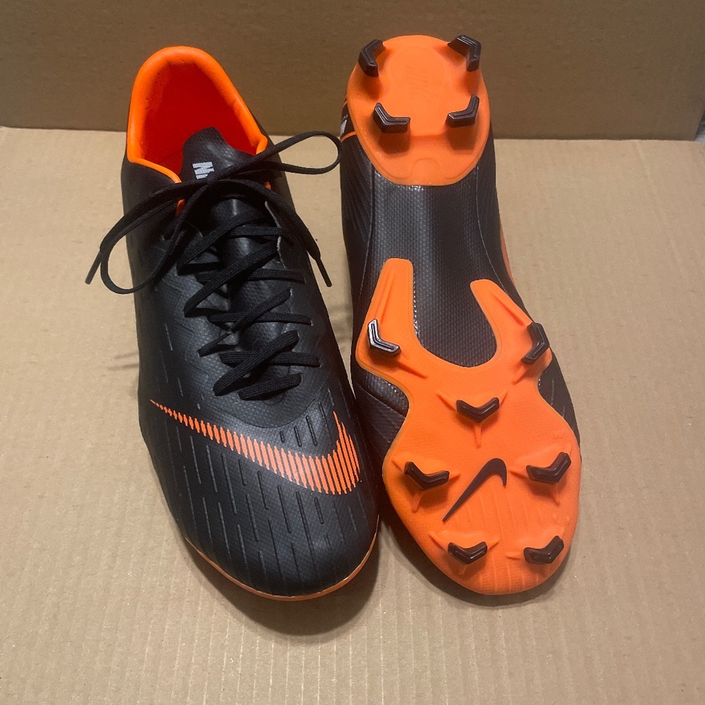 Nike Mercurial soccer cleats size 8